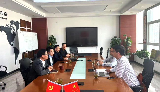 Jiangsu Financial Leasing Visits AMS